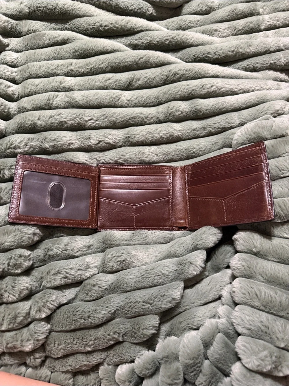 Fossil Men’s Brown Leather Bi-Fold Card Wallet
